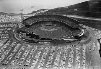 candlestick-park-opening-day-1960